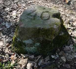 TraumRunde Schwanberg: vorbei an div. Grenzsteinen