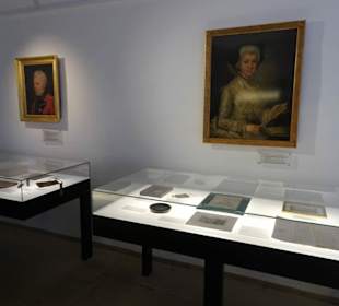 Exponate aus Mozarts Geburtshaus
