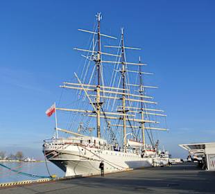Blick auf das Segelschiff