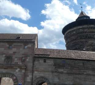 Die Wehranlage vom Neutorturm in Nürnberg