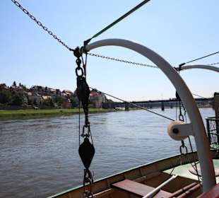 Schaufelraddampfer Krippen