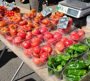 Impressionen vom Wochenmarkt Saint-Cyprien-Plage