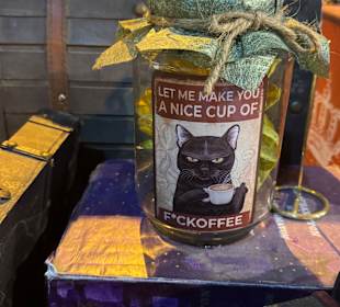 Souvenirs im Ten Drum Cultural Village