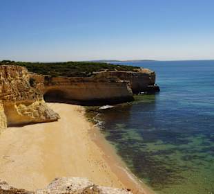Nachbarbucht der Praia da Marinha