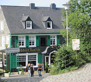 Gaststätte bei Schloss Burg