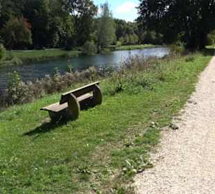 Schaukelweg an der Donau
