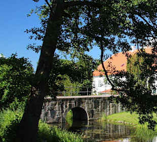 Brücke zum Schloss