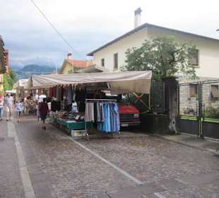 Dongo Markt