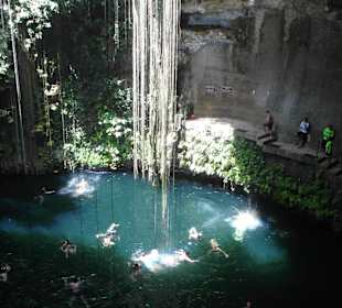 Baden in einer Cenote