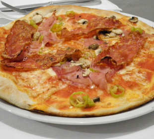 Pizza Scharfe Salami