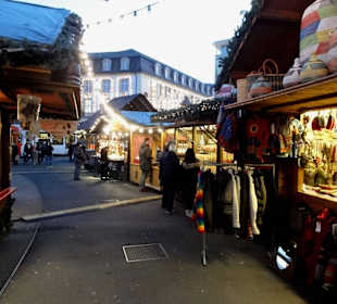 Spaziergang über den Märchenweihnachtsmarkt