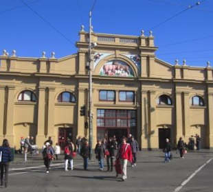 Eingang zum Feinschmecker-Paradies