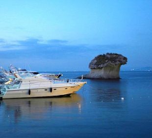 Der Pilz (Il Fungo)  bei Nacht