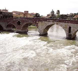 Ponte Pietra