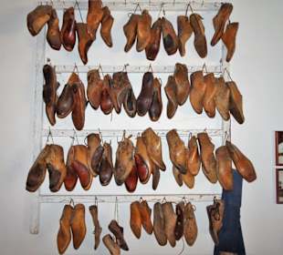 Beim Schuhmacher im Museum