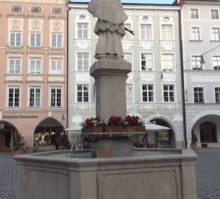 Max-Joses-Platz
