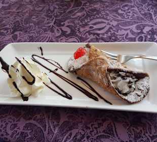 Cannolo Bar Grotta Azzurra