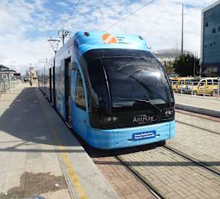 Neue Niederflurwagen fahren seit 2009
