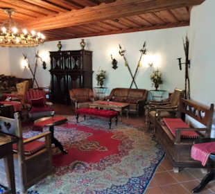 Im Empfangszimmer der Burg Rabenstein