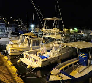Nächtliche Stimmung am Yachthafen Saint Gilles