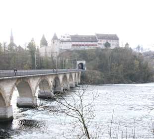 Rheinbrücke und Schloss Laufen
