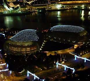Esplanade - Theatres on the Bay bei Nacht