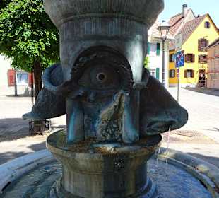 Sechs-Sinne-Brunnen