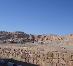 Weg zur Tempelanlage