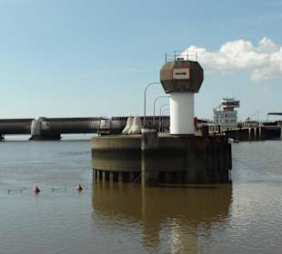 Schleuse an Steuerbord voraus