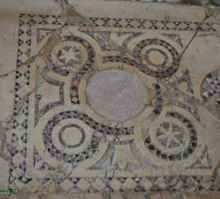 Antike Bodenfliesen