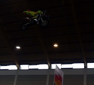 Action FMX-Jump