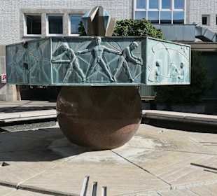 Karlshof-Brunnen mit den Sieben freien Künsten