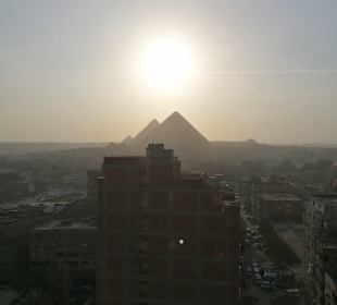 Pyramiden vom Hotel
