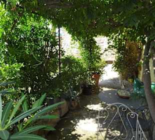 Rundgang durch die Altstadt von Eus