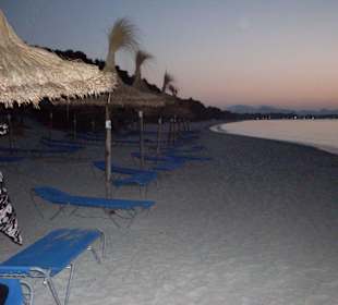 Hotelstrand am Morgen