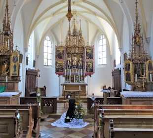 Blick in das Schiff der Kirche St. Jakobus