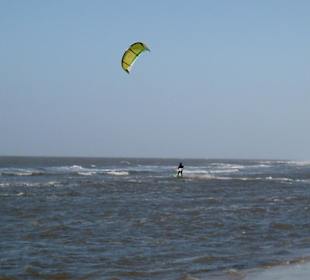 Kitesurfer