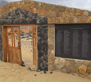 Friedhof am Strand von Cofete