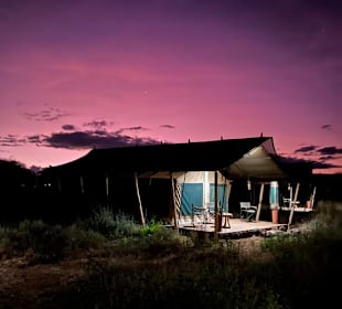 Sonnenaufgang im Kibo Safari Camp 