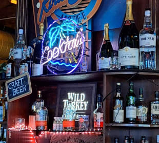 Restaurant Road Stop