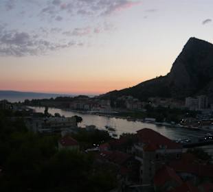 Omis von der Burg gesehen
