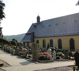 Friedhof & Kirche