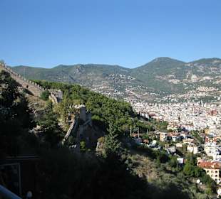 Alanya und Burgmauer