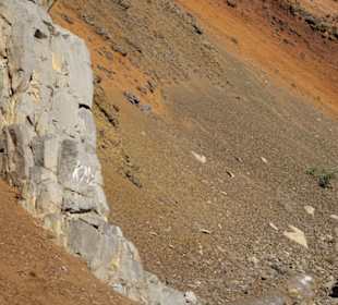 In der Höhe auch farbige Lava