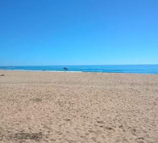 Am Sandstrand von Praia da Luz (Strand des Lichts)