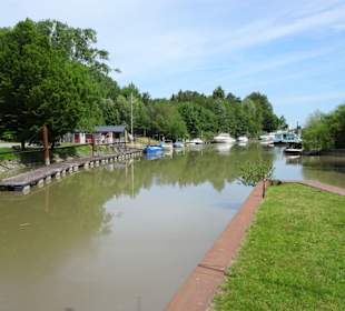Ansichten des Hafens Gauensiek