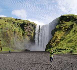 Der Skogafoss - 25m breit, 60m hoch