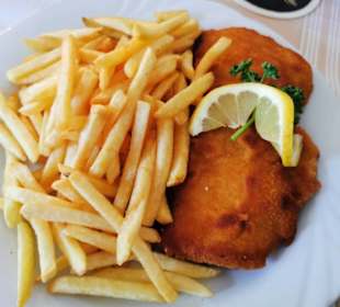 Cordon Blau mit Pommes frites