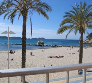 Der Hauptstrand in März