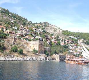 Blick vom Boot auf Alanya-Festung